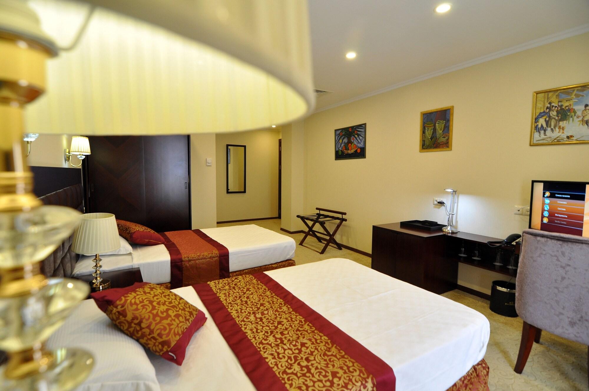 Velvet Hotel Tbilisi Esterno foto