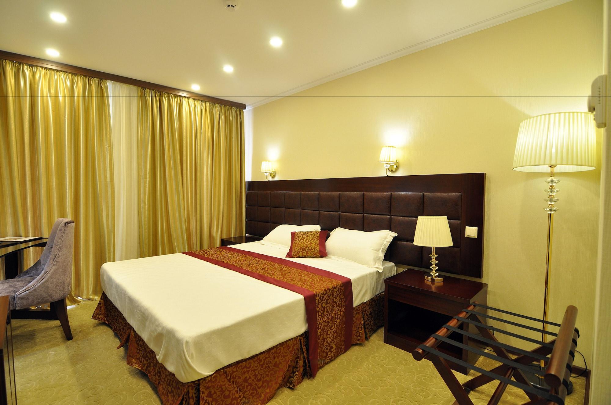 Velvet Hotel Tbilisi Esterno foto