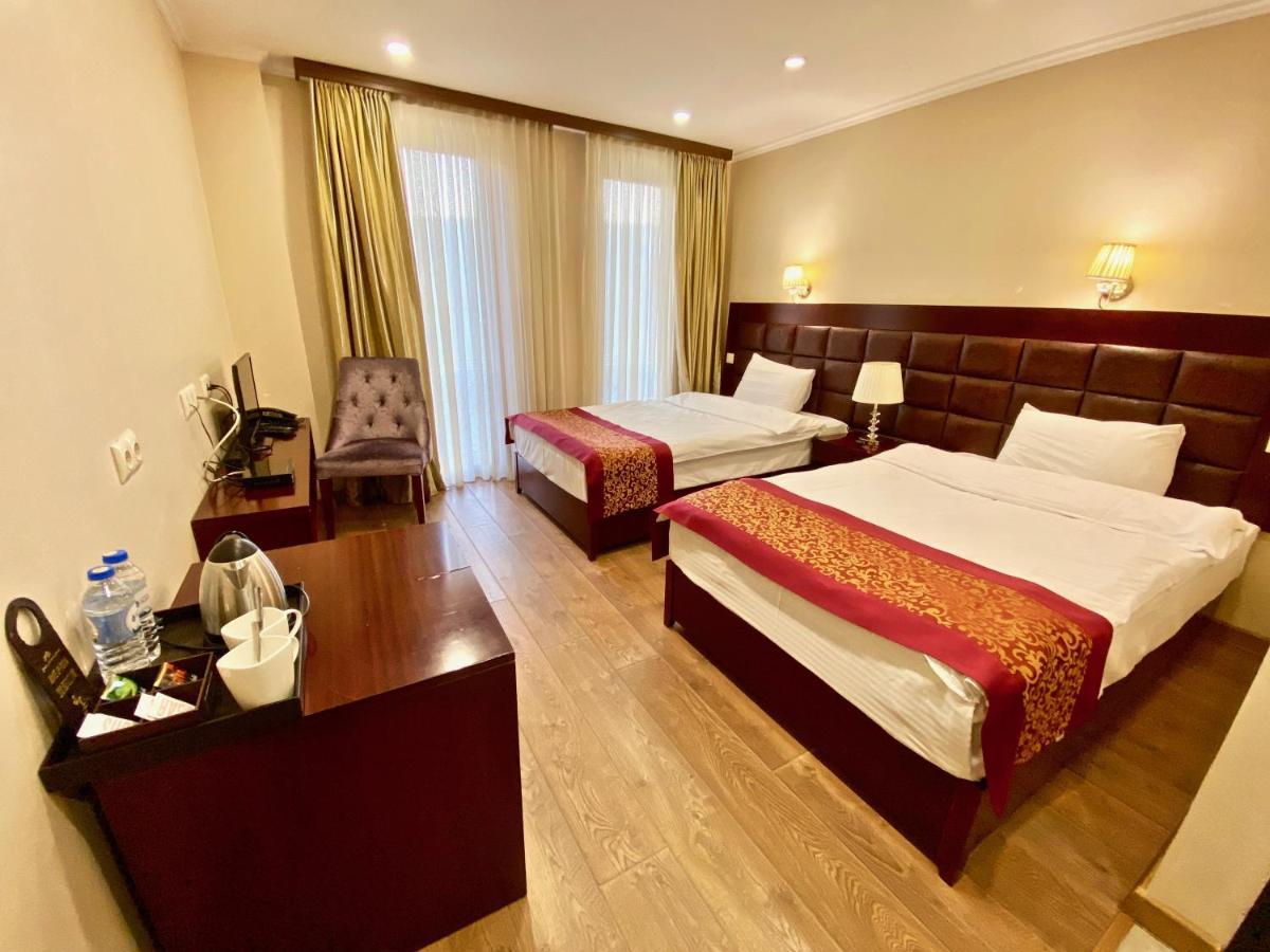 Velvet Hotel Tbilisi Esterno foto