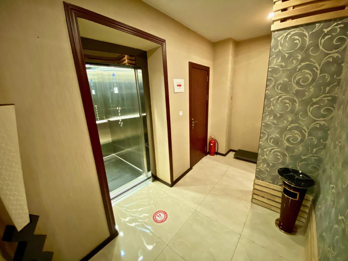 Velvet Hotel Tbilisi Esterno foto